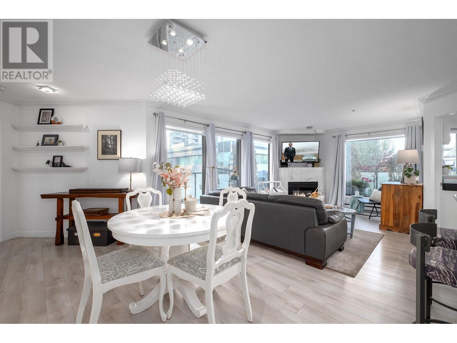 403 2978 Burlington Drive, Coquitlam, British Columbia  V3B 7S6 - Photo 4 - R2826447