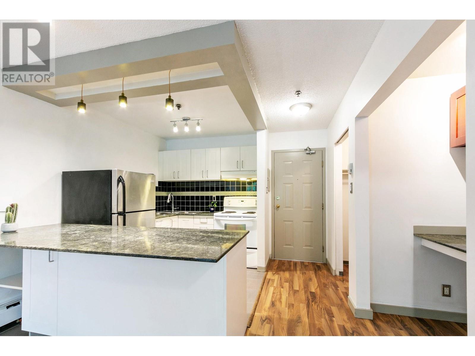 508 715 ROYAL AVENUE, new westminster, British Columbia
