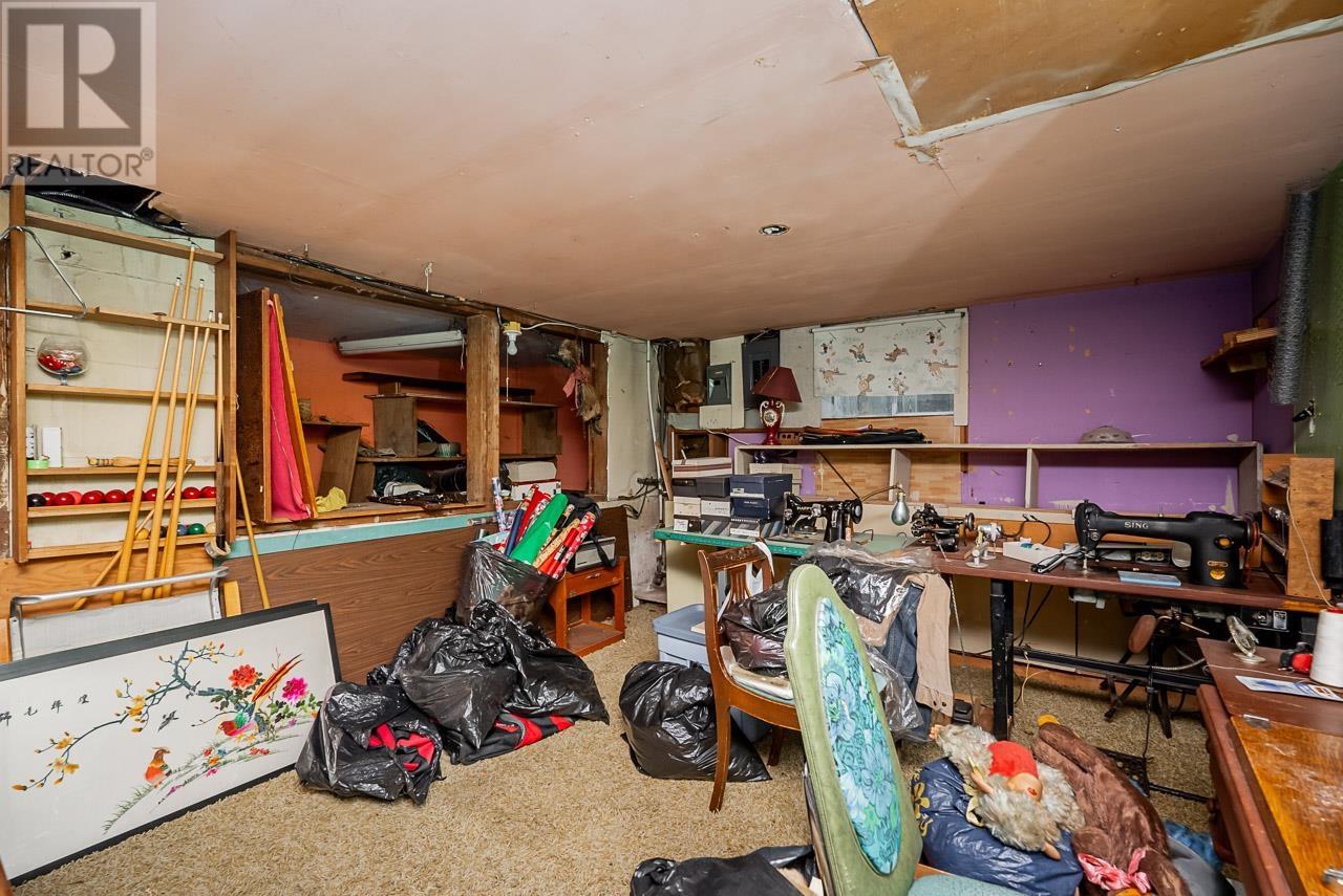 7839 17th Avenue, Burnaby, British Columbia  V3N 1M1 - Photo 30 - R2825823