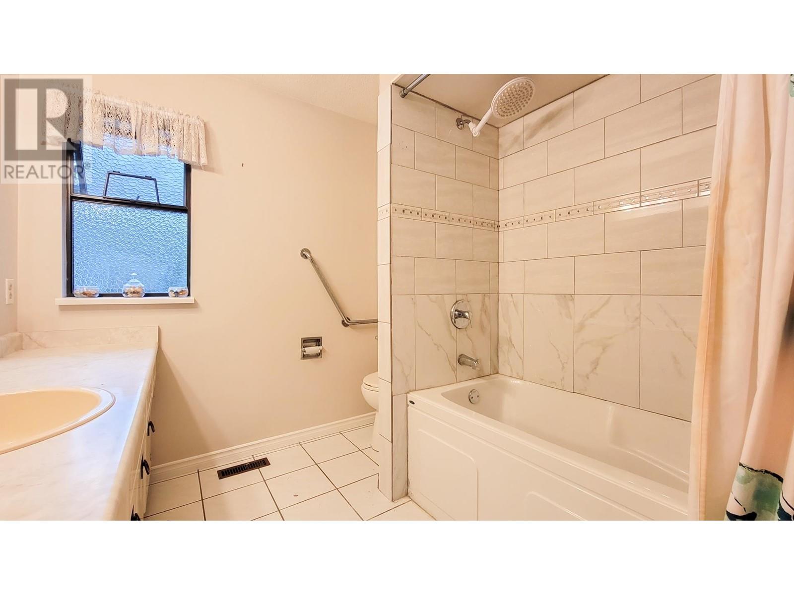 12367 Laity Street, Maple Ridge, British Columbia  V2X 5B4 - Photo 18 - R2823823