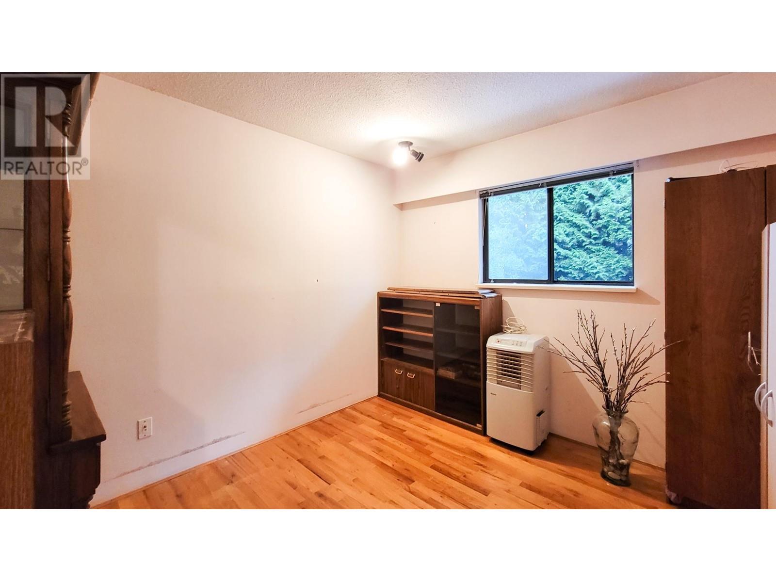 12367 Laity Street, Maple Ridge, British Columbia  V2X 5B4 - Photo 14 - R2823823