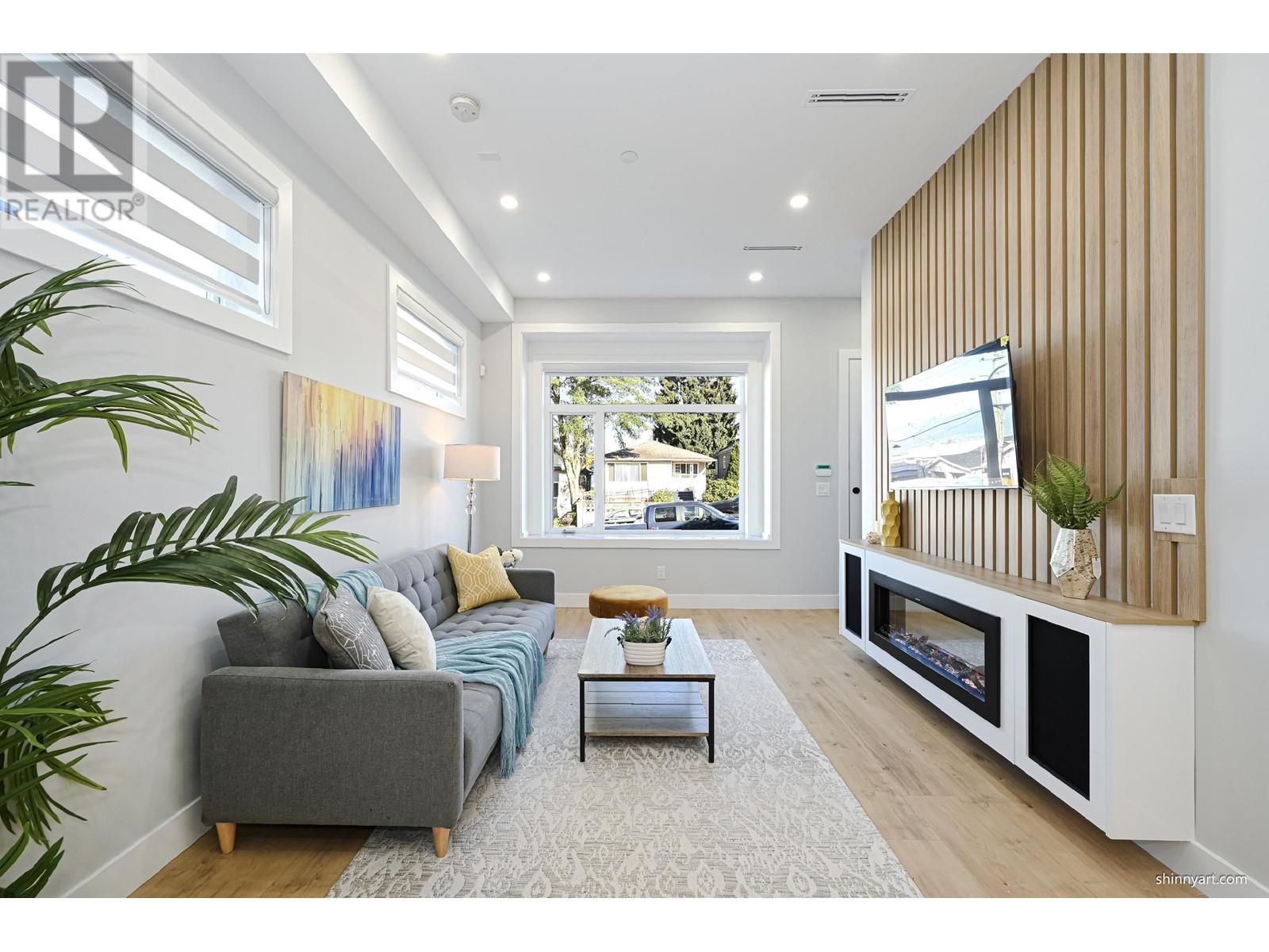 2728 E 26th Avenue, Vancouver, British Columbia  V5R 1S2 - Photo 5 - R2823393