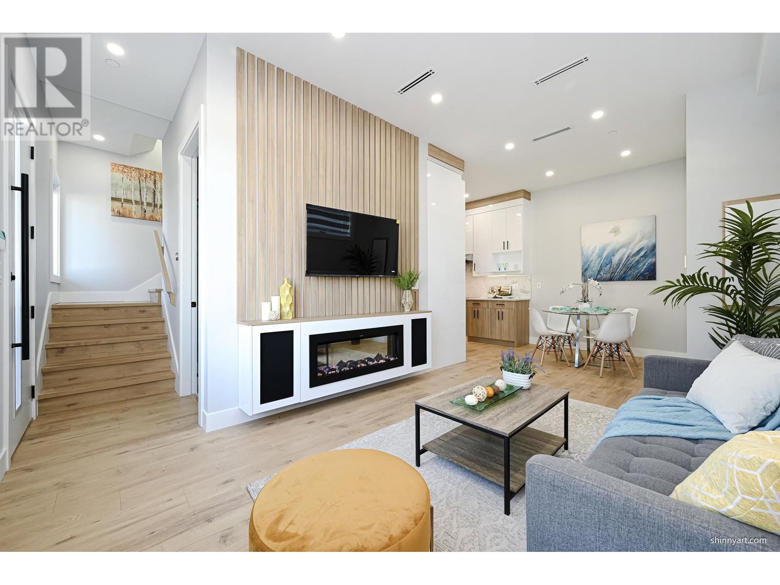 2728 E 26th Avenue, Vancouver, British Columbia  V5R 1S2 - Photo 4 - R2823393