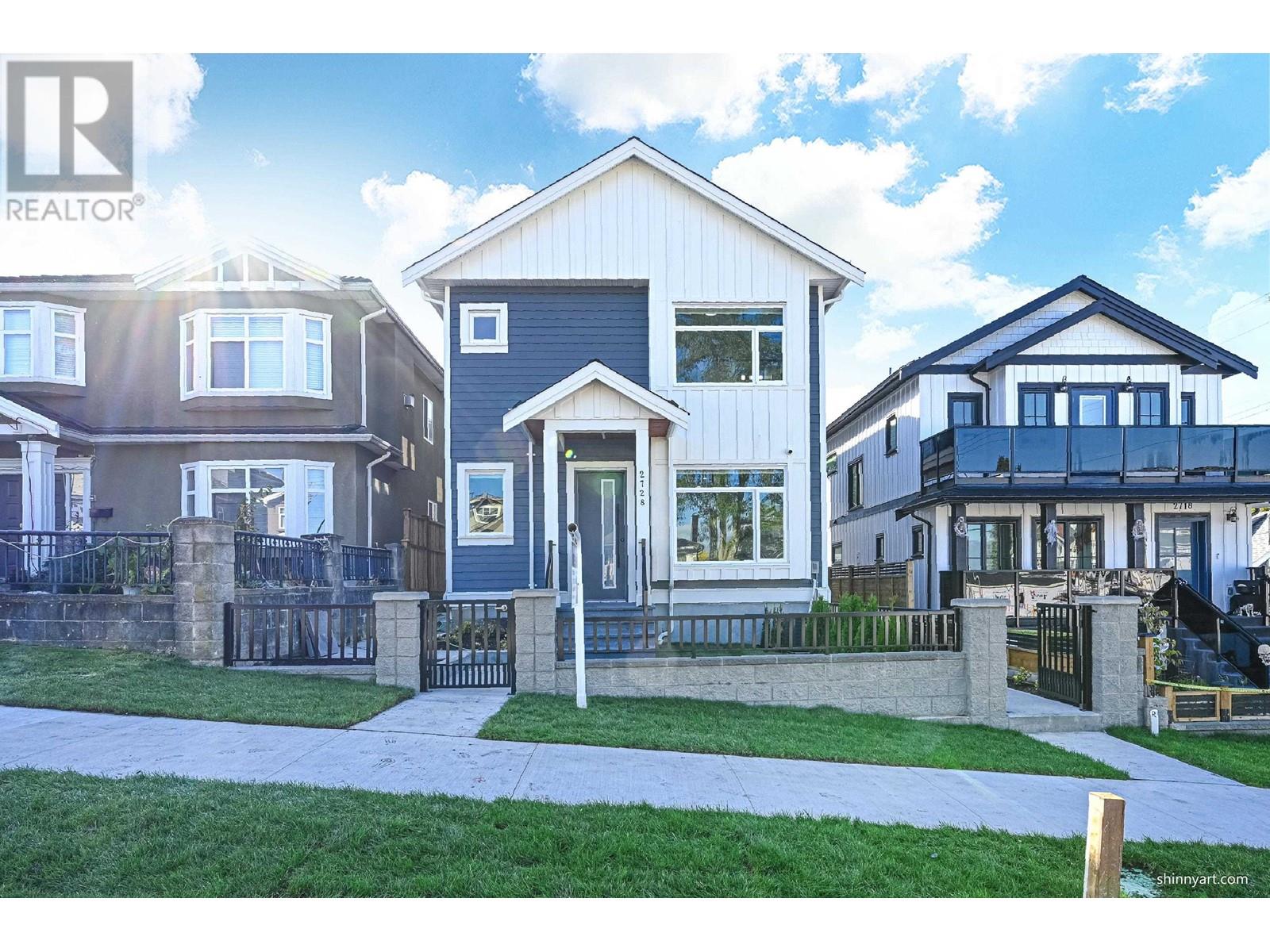 2728 E 26th Avenue, Vancouver, British Columbia  V5R 1S2 - Photo 1 - R2823393