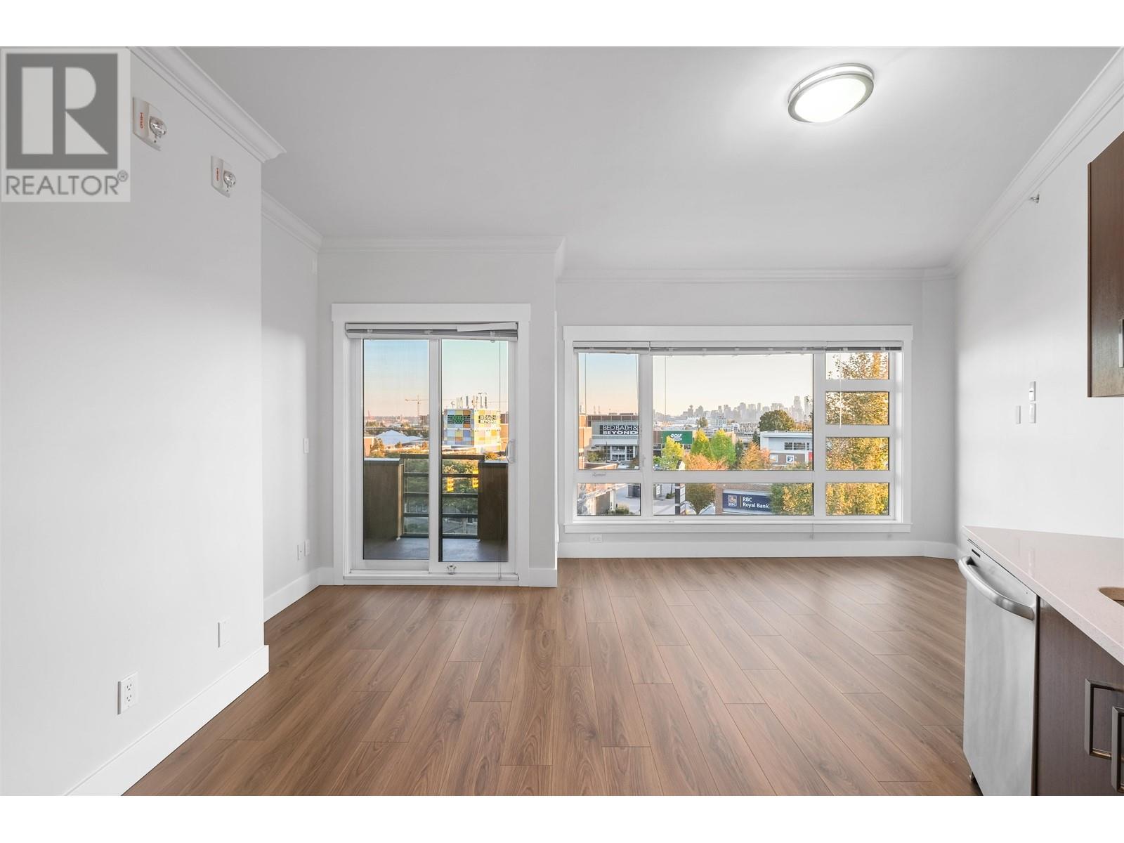 404 857 W 15 Street, North Vancouver, British Columbia  V7P 1M5 - Photo 10 - R2826489