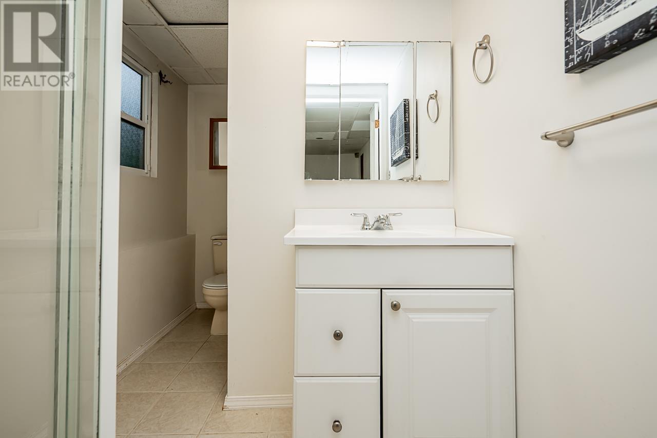 3562 Dalebright Drive, Burnaby, British Columbia  V5A 3E8 - Photo 30 - R2825660