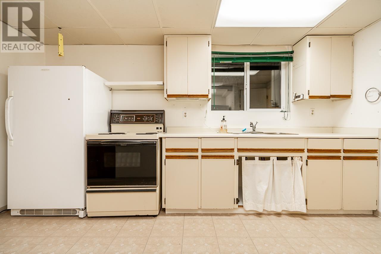 3562 Dalebright Drive, Burnaby, British Columbia  V5A 3E8 - Photo 28 - R2825660