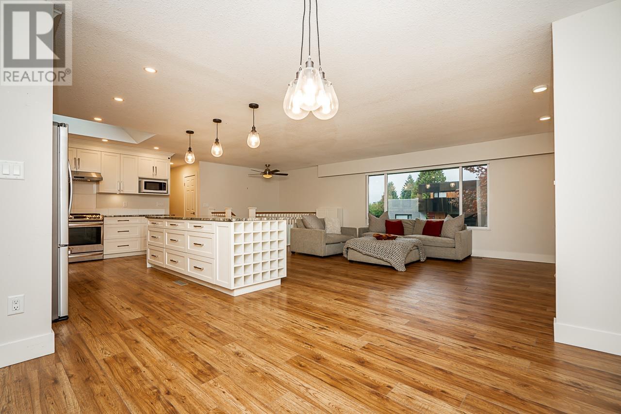 3562 Dalebright Drive, Burnaby, British Columbia  V5A 3E8 - Photo 8 - R2825660