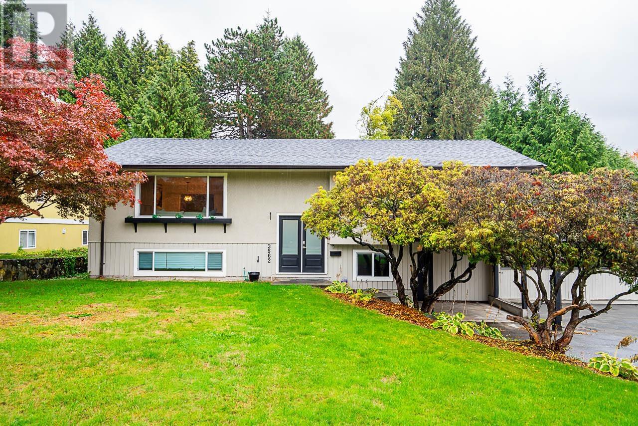 3562 Dalebright Drive, Burnaby, British Columbia  V5A 3E8 - Photo 2 - R2825660