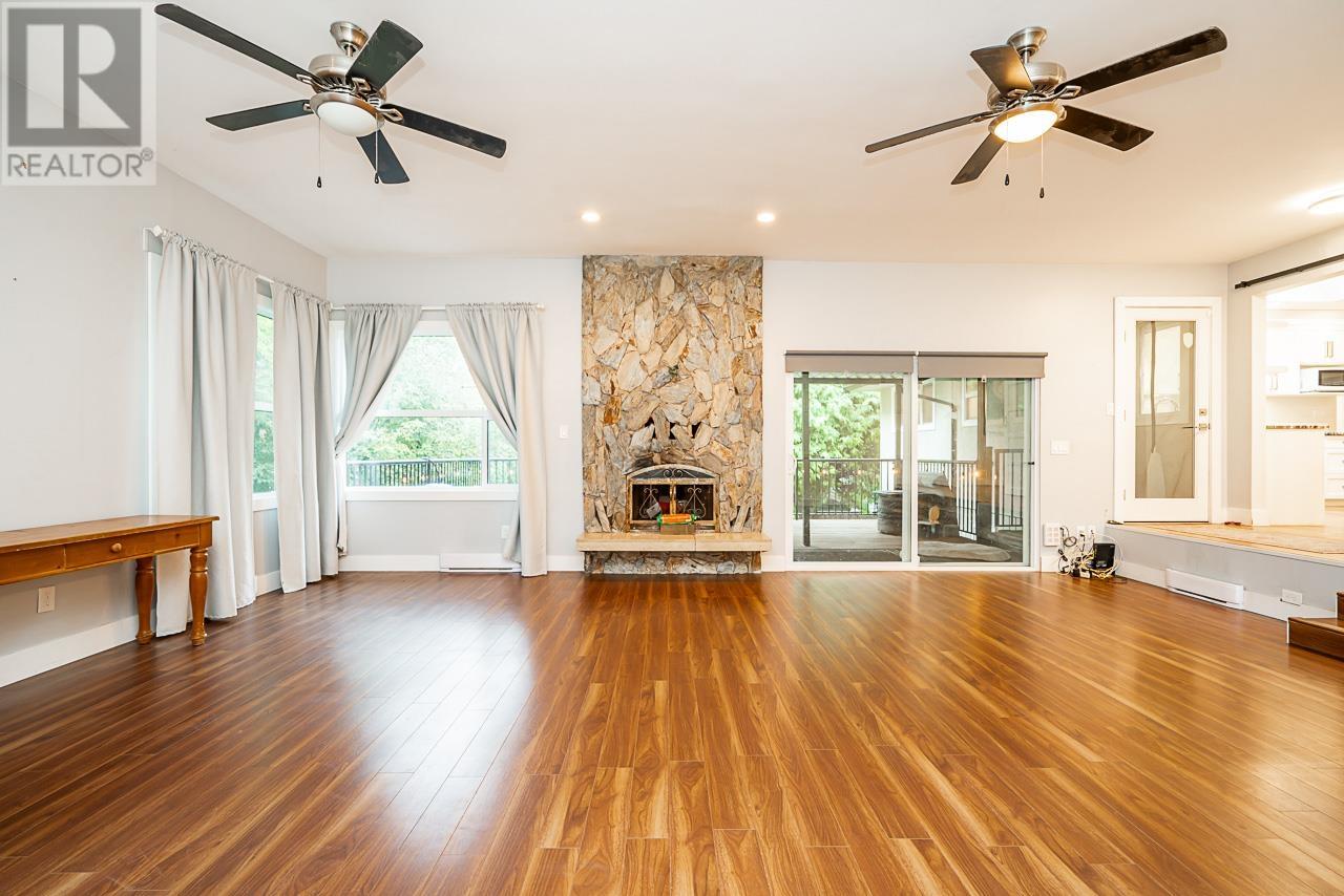 3562 Dalebright Drive, Burnaby, British Columbia  V5A 3E8 - Photo 16 - R2825660