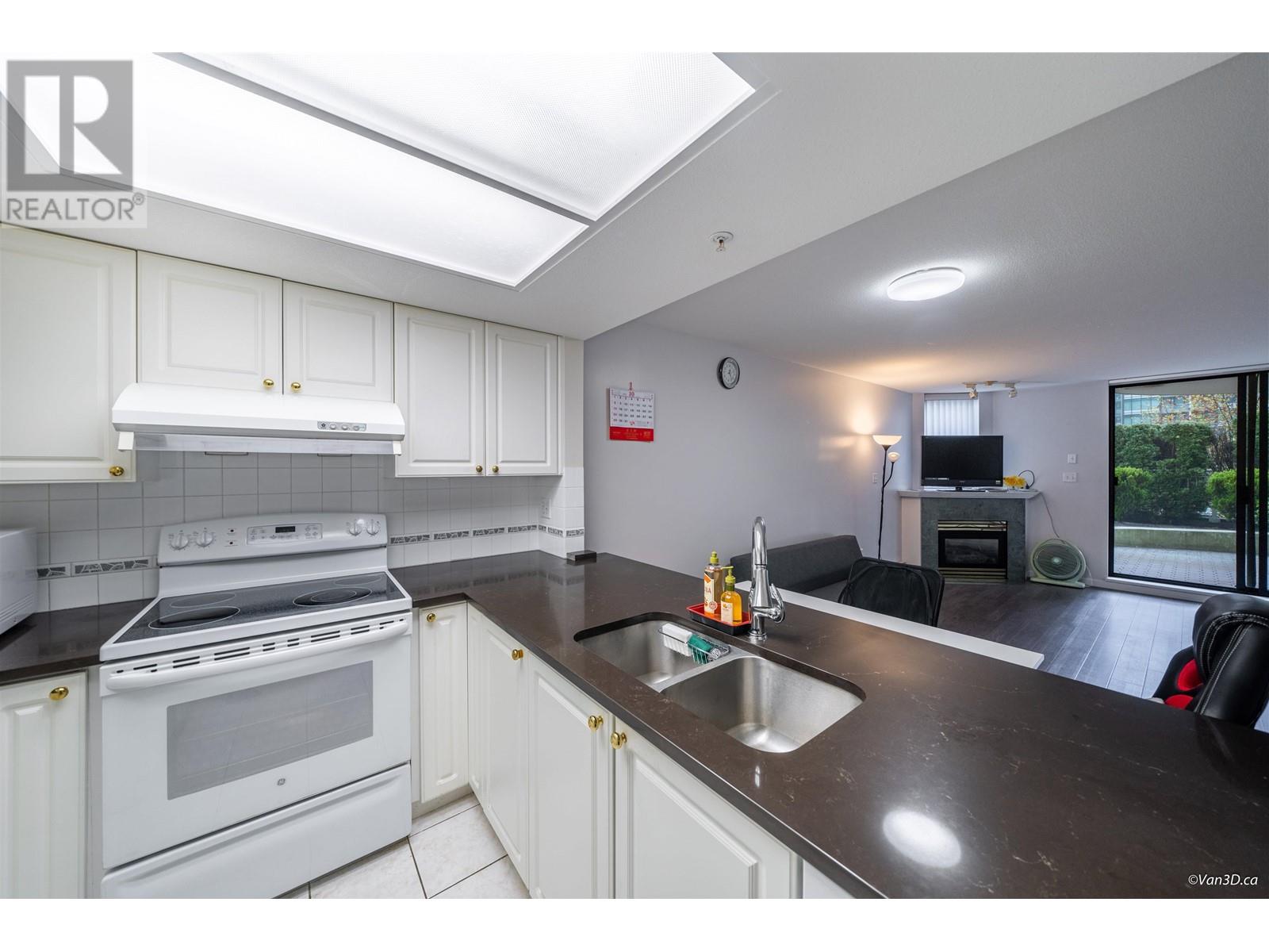308 6088 Minoru Boulevard, Richmond, British Columbia  V6Y 4A8 - Photo 7 - R2825833