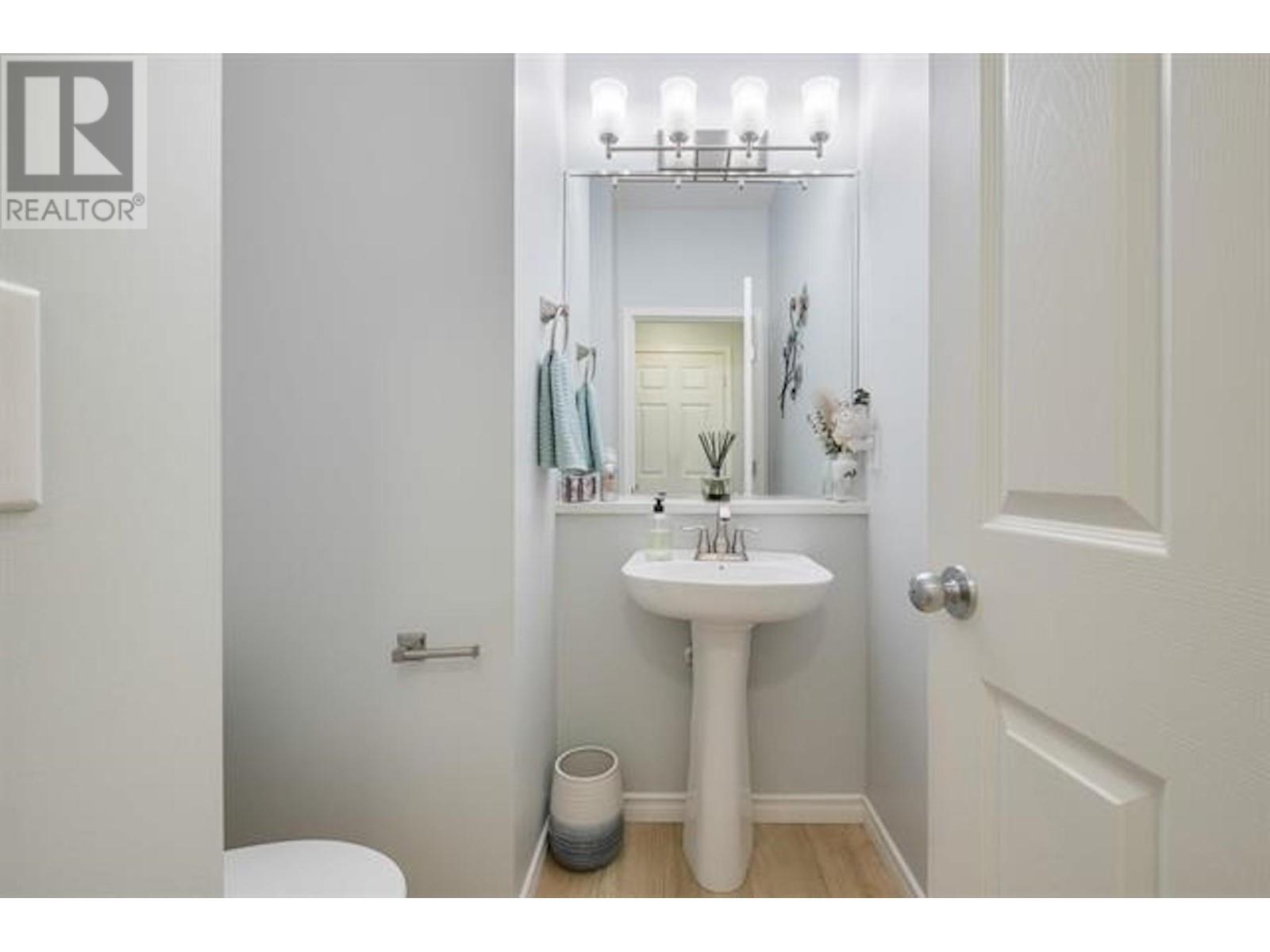 24126 102a Avenue, Maple Ridge, British Columbia  V2W 2B3 - Photo 11 - R2826537