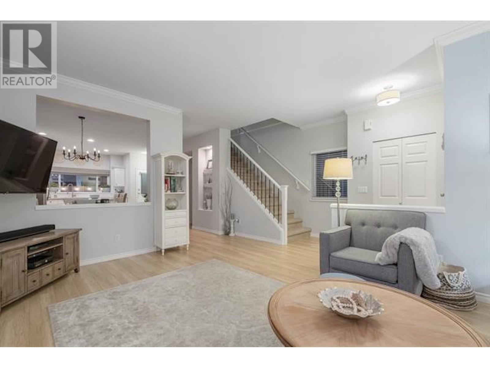 24126 102a Avenue, Maple Ridge, British Columbia  V2W 2B3 - Photo 6 - R2826537