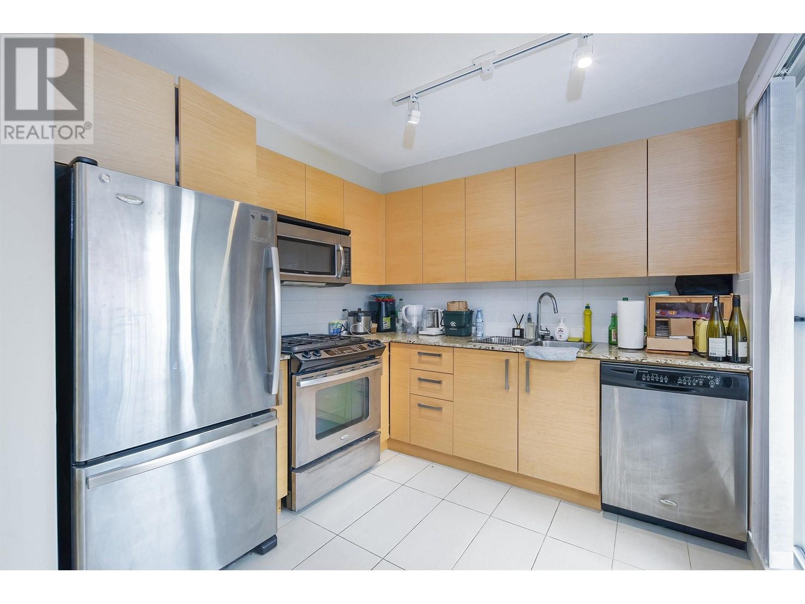 309 5665 Irmin Street, Burnaby, British Columbia  V5J 0C4 - Photo 11 - R2826512