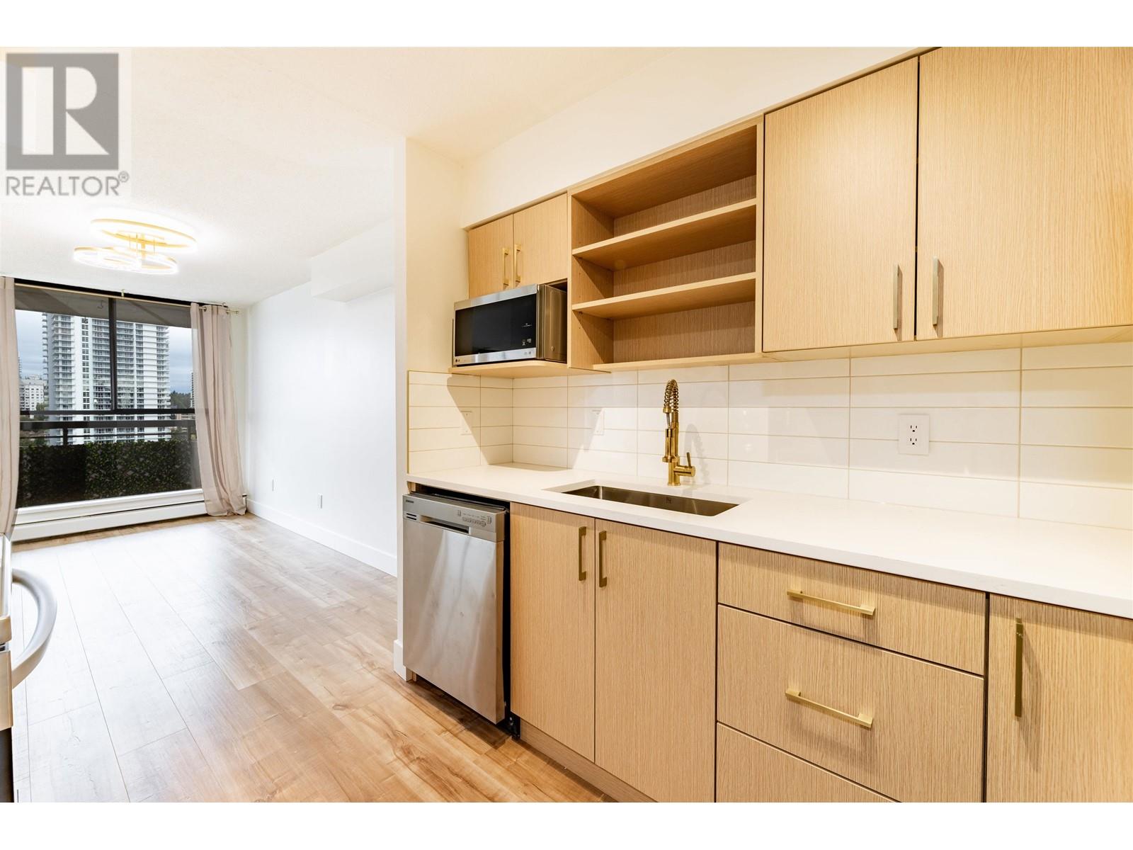 2004 3771 Bartlett Court, Burnaby, British Columbia  V3J 7G8 - Photo 18 - R2825201