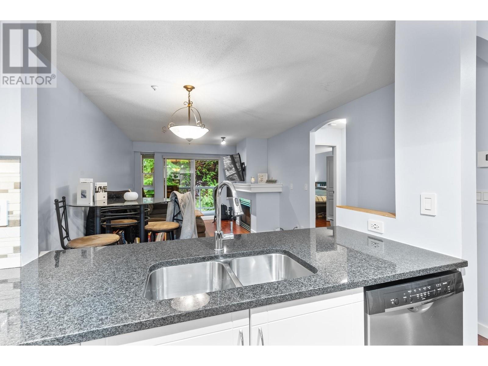 207 3033 Terravista Place, Port Moody, British Columbia  V3H 5A3 - Photo 9 - R2825872