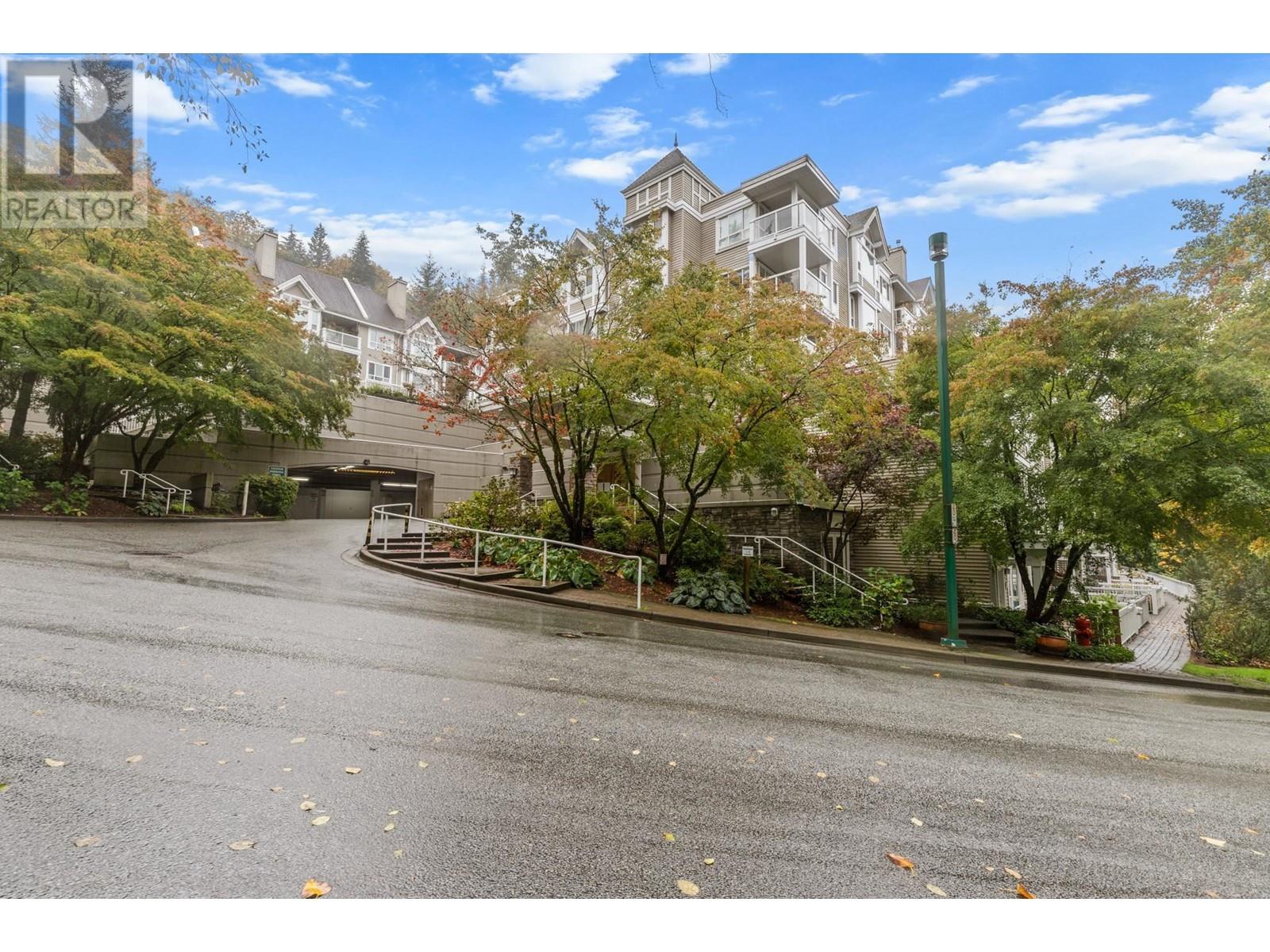 207 3033 Terravista Place, Port Moody, British Columbia  V3H 5A3 - Photo 2 - R2825872