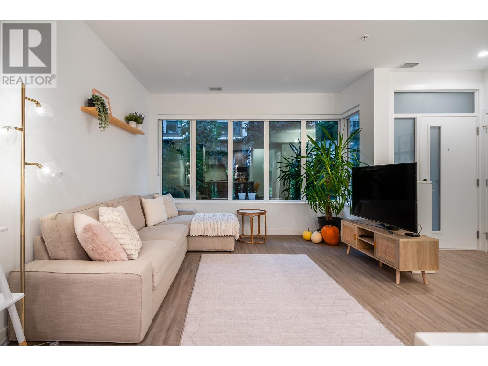 107 2060 Curling Road, North Vancouver, British Columbia  V7P 0E1 - Photo 5 - R2826550