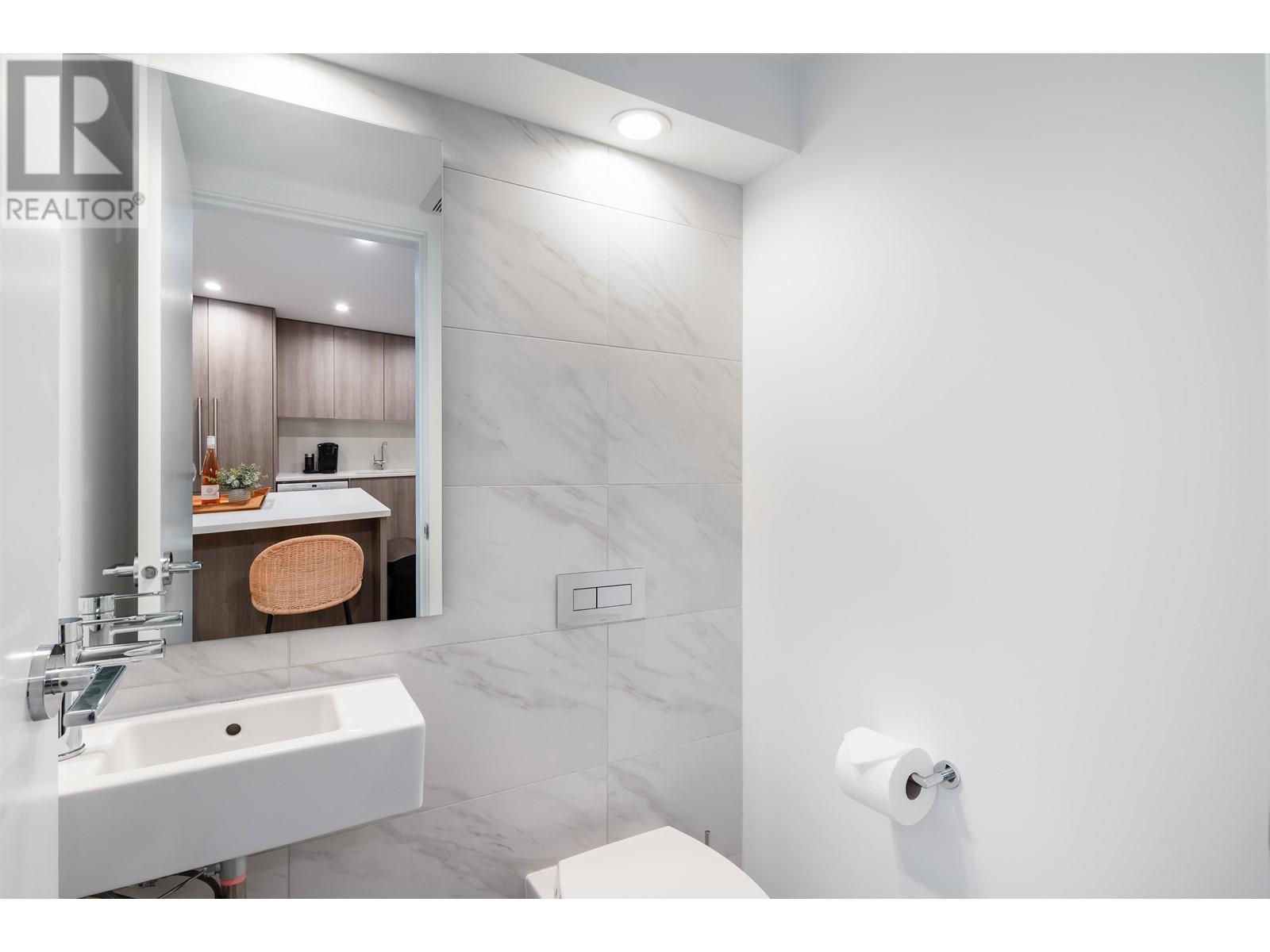 107 2060 Curling Road, North Vancouver, British Columbia  V7P 0E1 - Photo 21 - R2826550