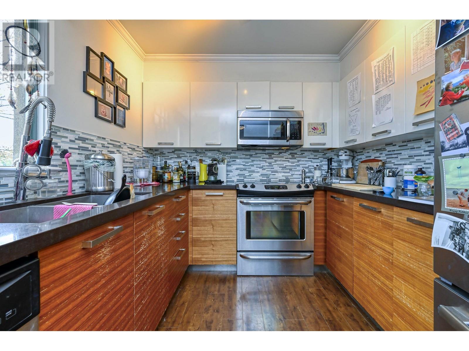216 223 Mountain Highway, North Vancouver, British Columbia  V7J 3V3 - Photo 10 - R2826594