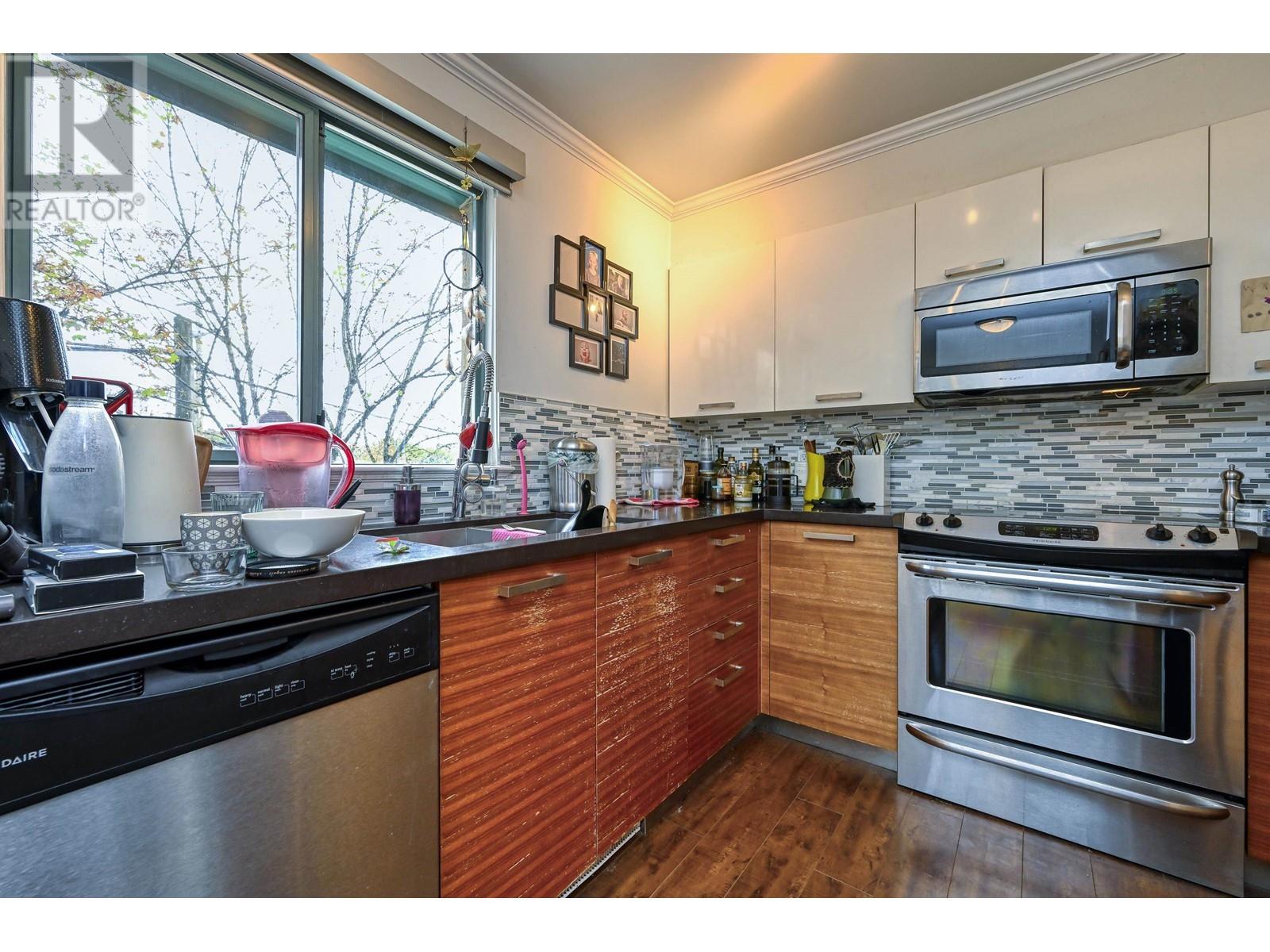 216 223 Mountain Highway, North Vancouver, British Columbia  V7J 3V3 - Photo 11 - R2826594