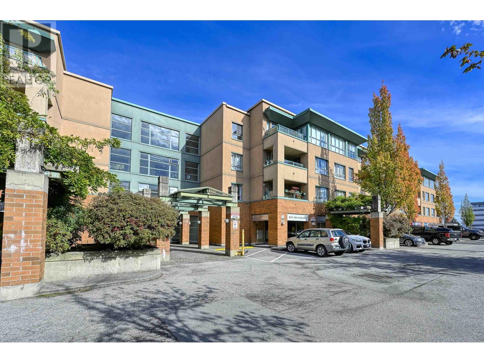 216 223 Mountain Highway, North Vancouver, British Columbia  V7J 3V3 - Photo 3 - R2826594