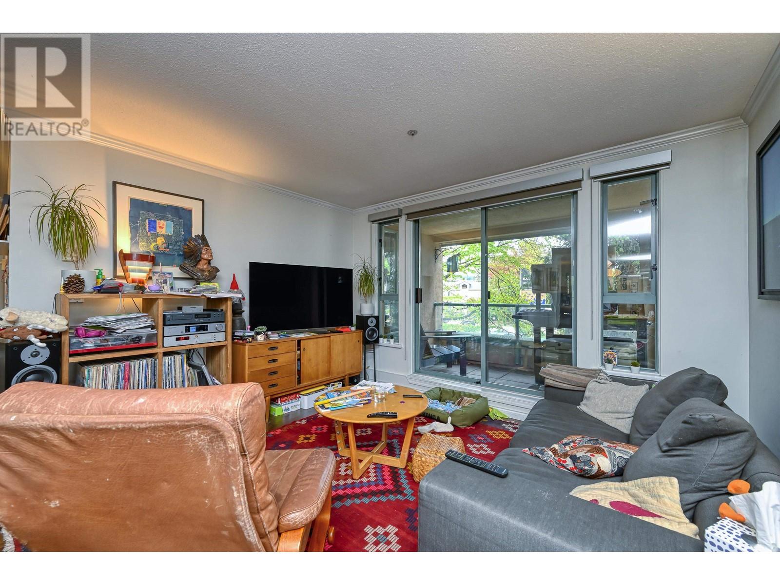 216 223 Mountain Highway, North Vancouver, British Columbia  V7J 3V3 - Photo 6 - R2826594