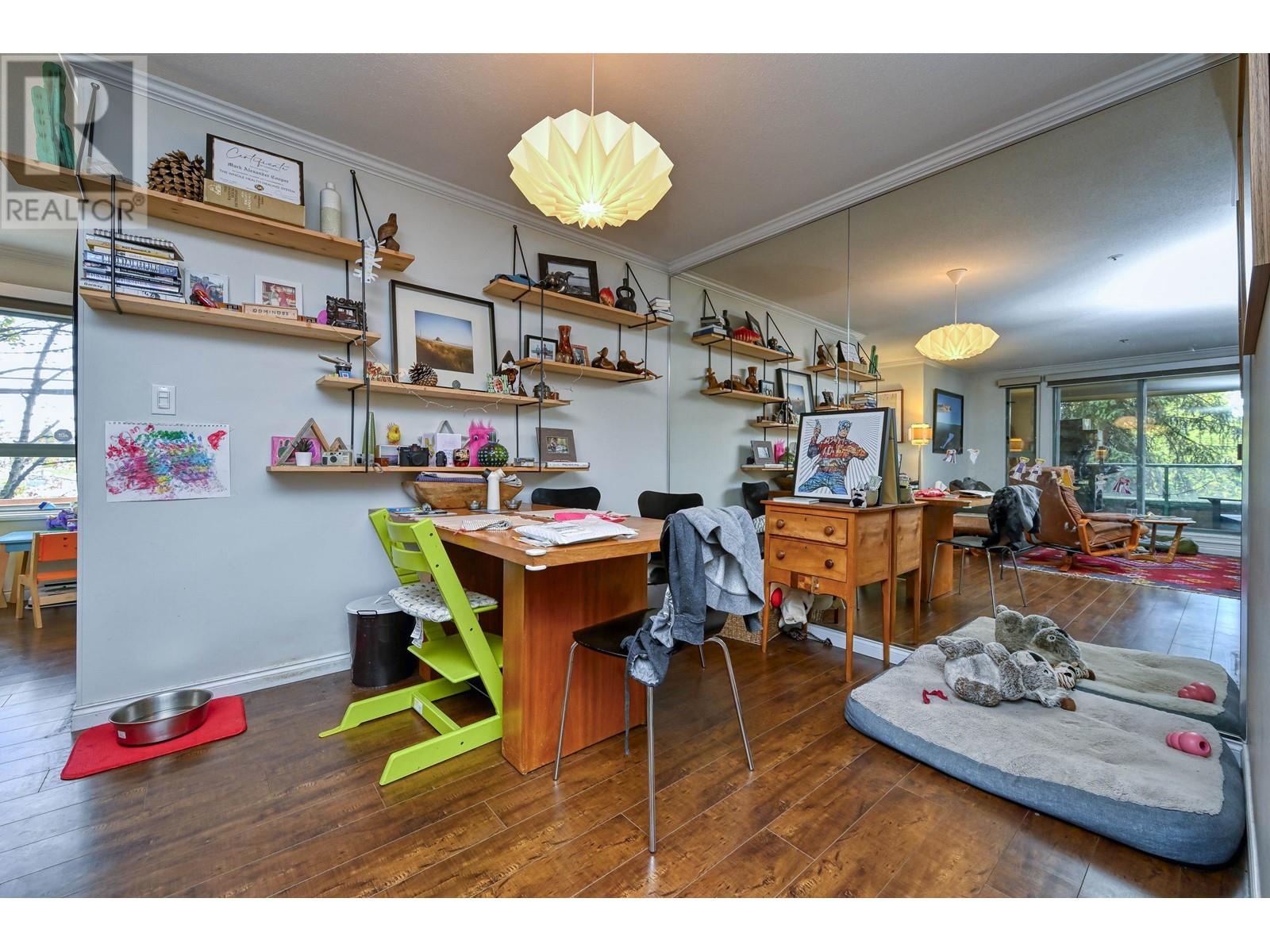216 223 Mountain Highway, North Vancouver, British Columbia  V7J 3V3 - Photo 8 - R2826594