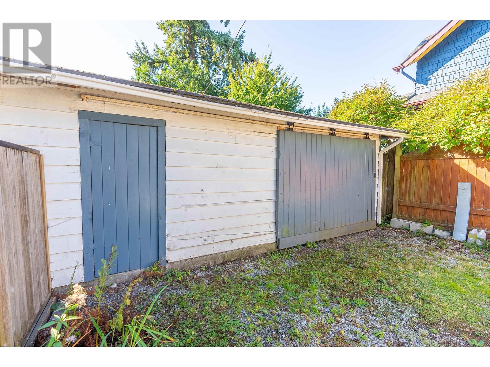 20478 Westfield Avenue, Maple Ridge, British Columbia  V2X 1K9 - Photo 26 - R2818687