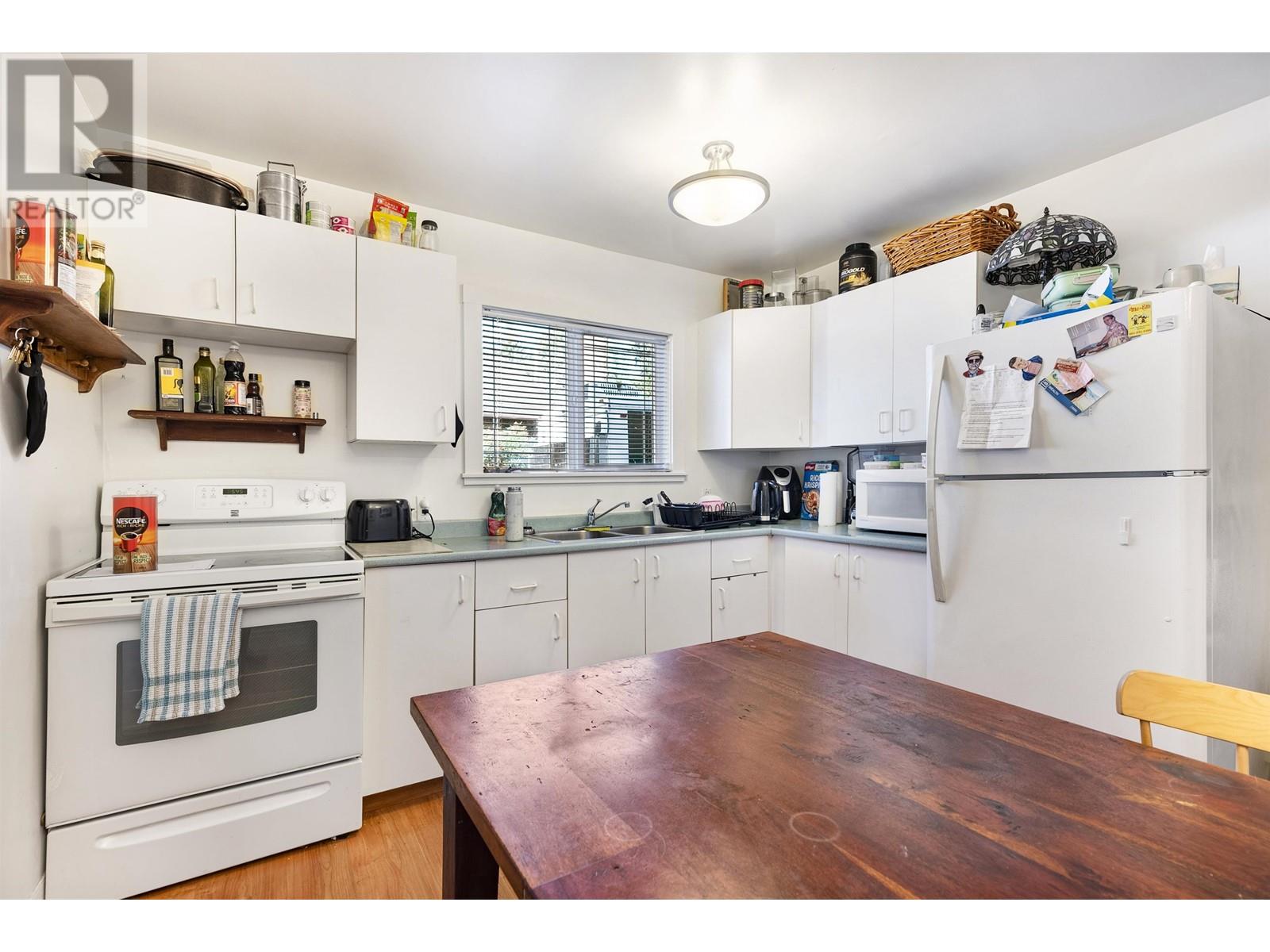 20478 Westfield Avenue, Maple Ridge, British Columbia  V2X 1K9 - Photo 6 - R2818687