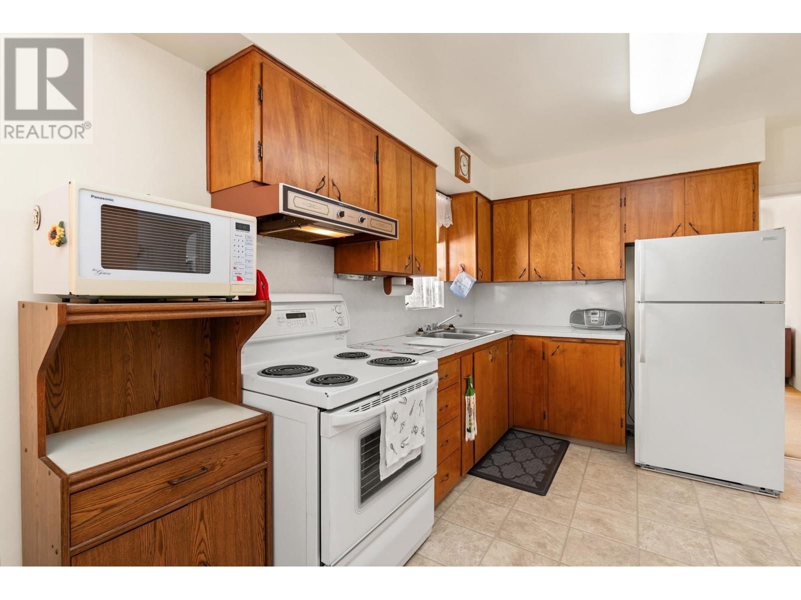 6791 Fleming Street, Vancouver, British Columbia  V5P 3H4 - Photo 13 - R2826589