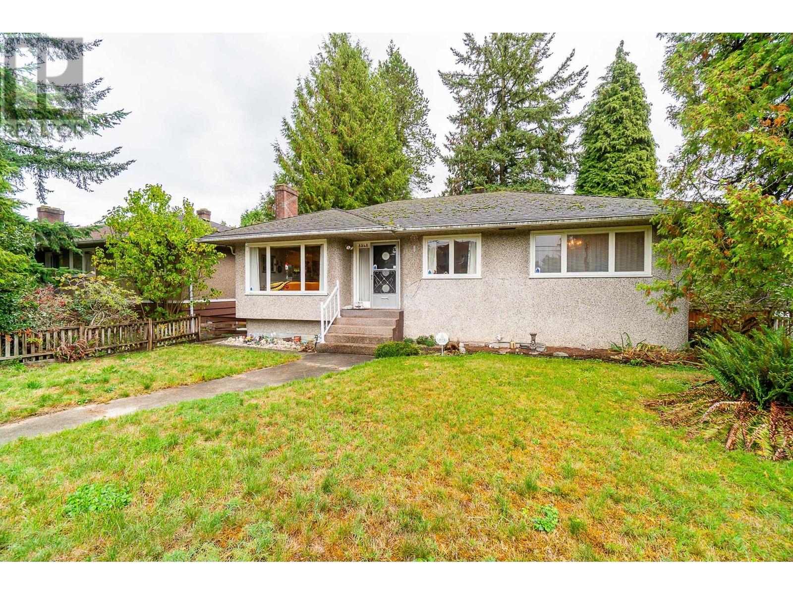8348 12th Avenue, Burnaby, British Columbia  V3N 2L6 - Photo 2 - R2826229