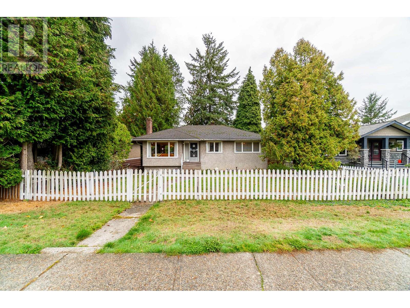 8348 12th Avenue, Burnaby, British Columbia  V3N 2L6 - Photo 33 - R2826229