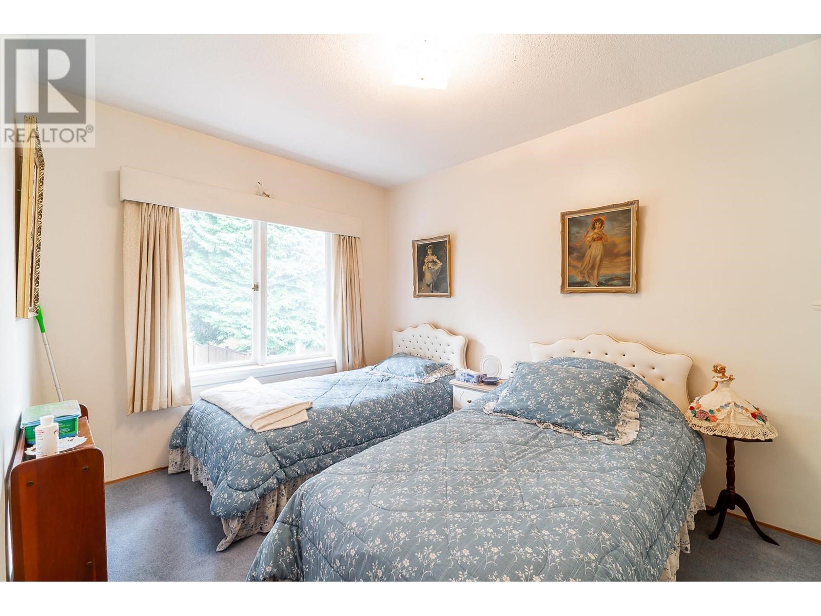 8348 12th Avenue, Burnaby, British Columbia  V3N 2L6 - Photo 19 - R2826229