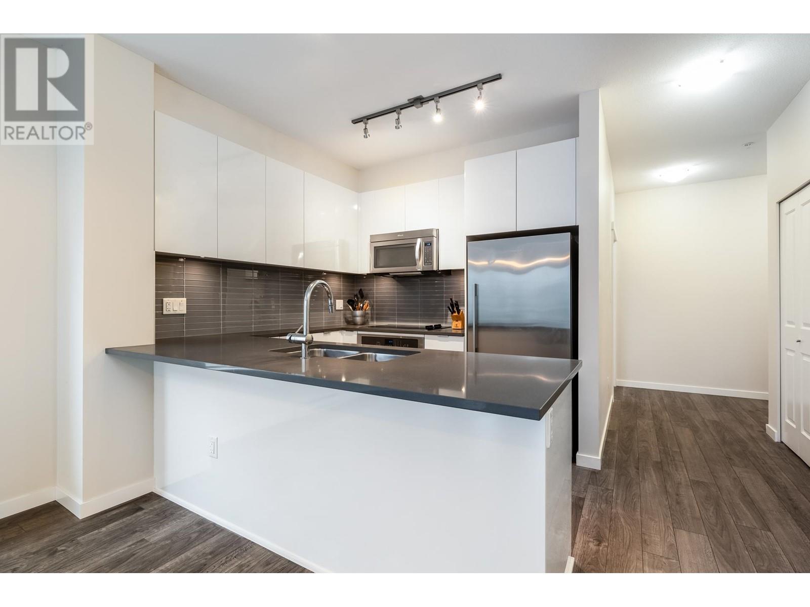 311 2665 Mountain Highway, North Vancouver, British Columbia  V7J 0A8 - Photo 14 - R2826275
