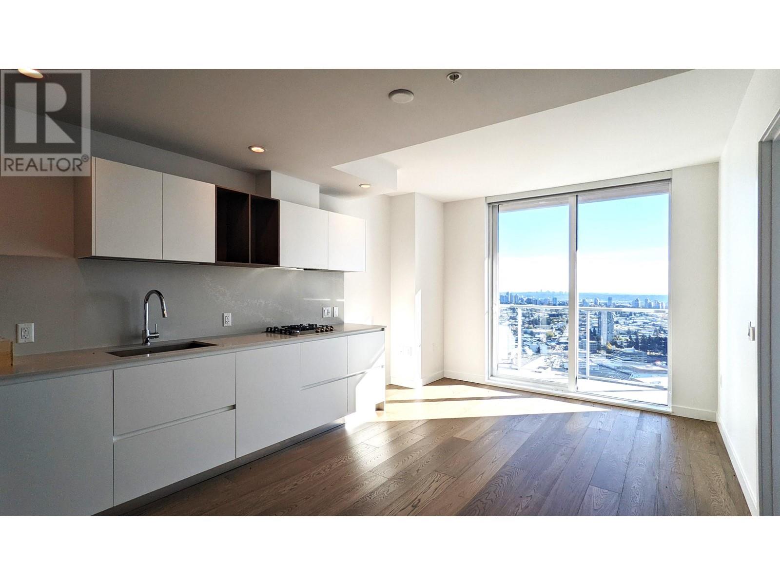 4401 6000 MCKAY AVENUE, burnaby, British Columbia