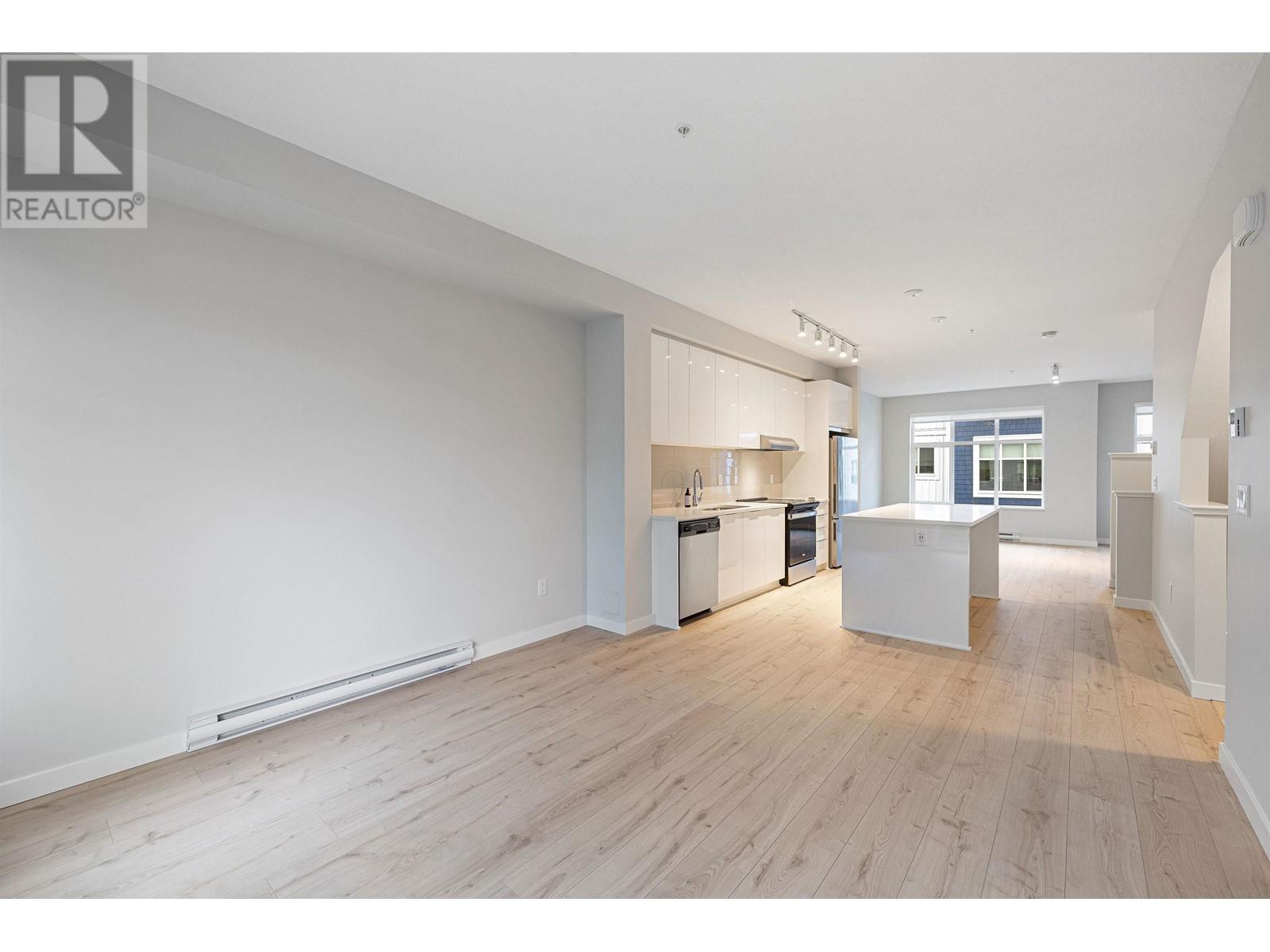 1069 11280 Pazarena Place, Maple Ridge, British Columbia  V2X 9H8 - Photo 10 - R2826585