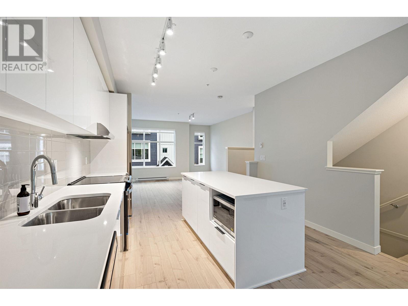 1069 11280 Pazarena Place, Maple Ridge, British Columbia  V2X 9H8 - Photo 13 - R2826585