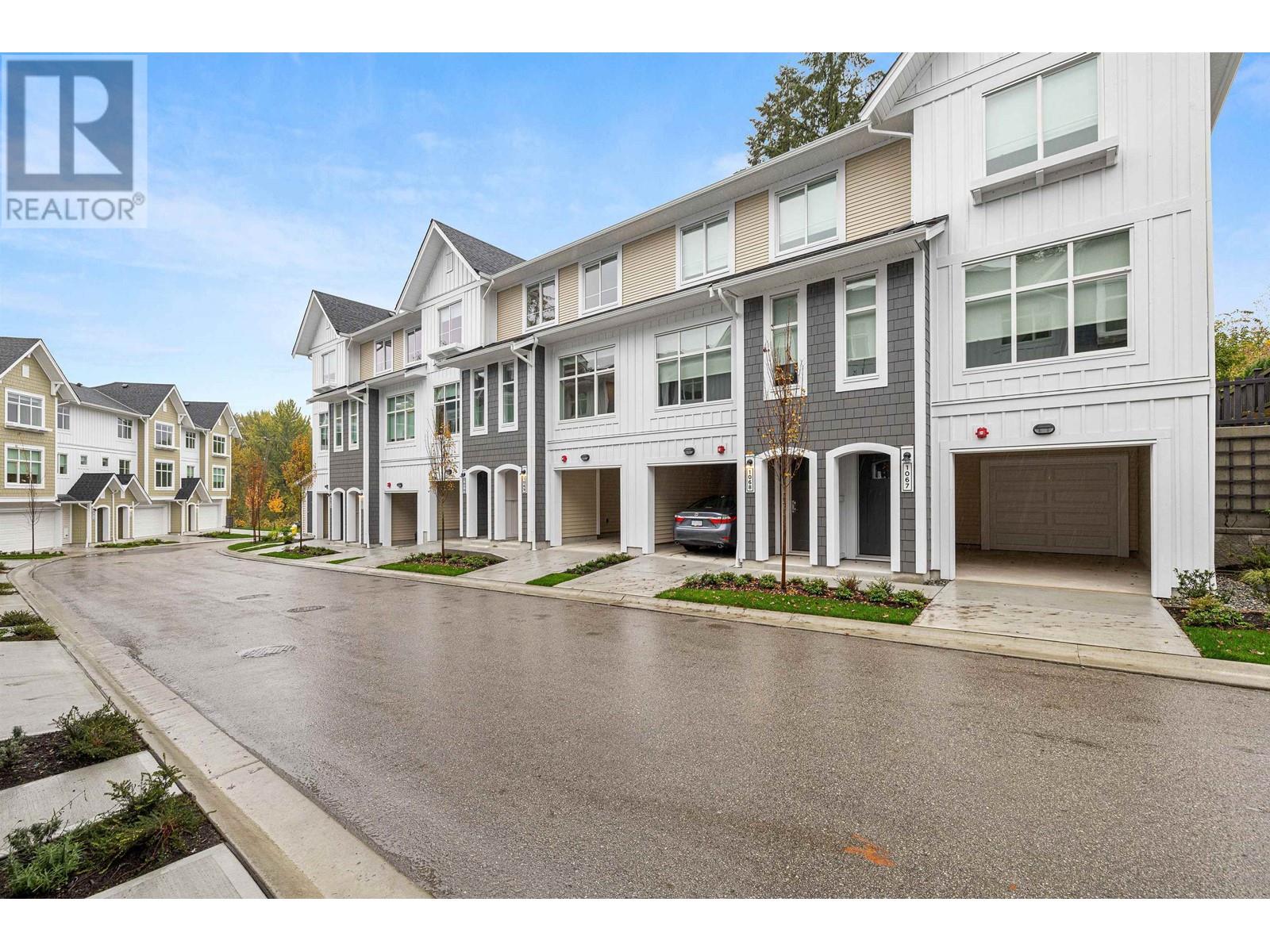 1069 11280 Pazarena Place, Maple Ridge, British Columbia  V2X 9H8 - Photo 4 - R2826585