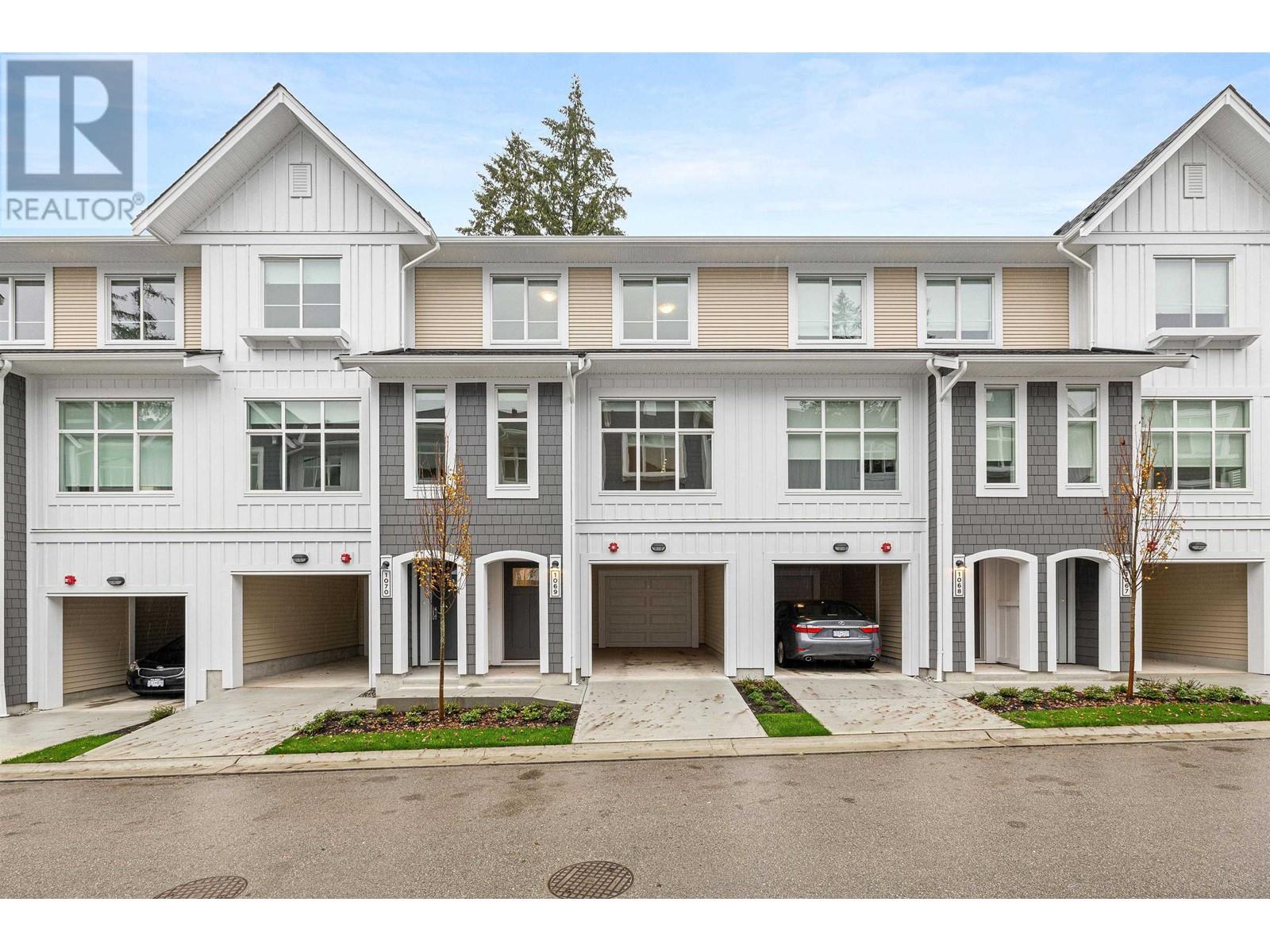 1069 11280 Pazarena Place, Maple Ridge, British Columbia  V2X 9H8 - Photo 3 - R2826585