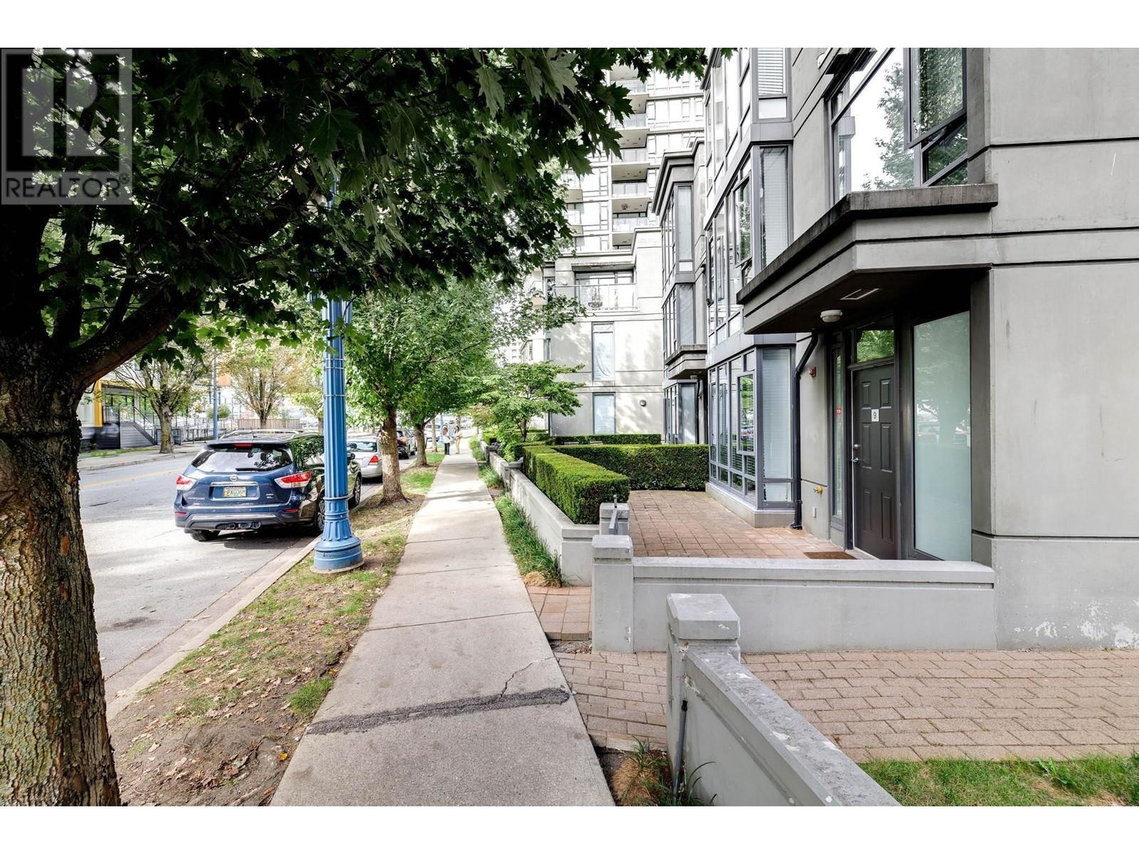 6 6888 Alderbridge Way, Richmond, British Columbia  V6X 0A7 - Photo 3 - R2826606