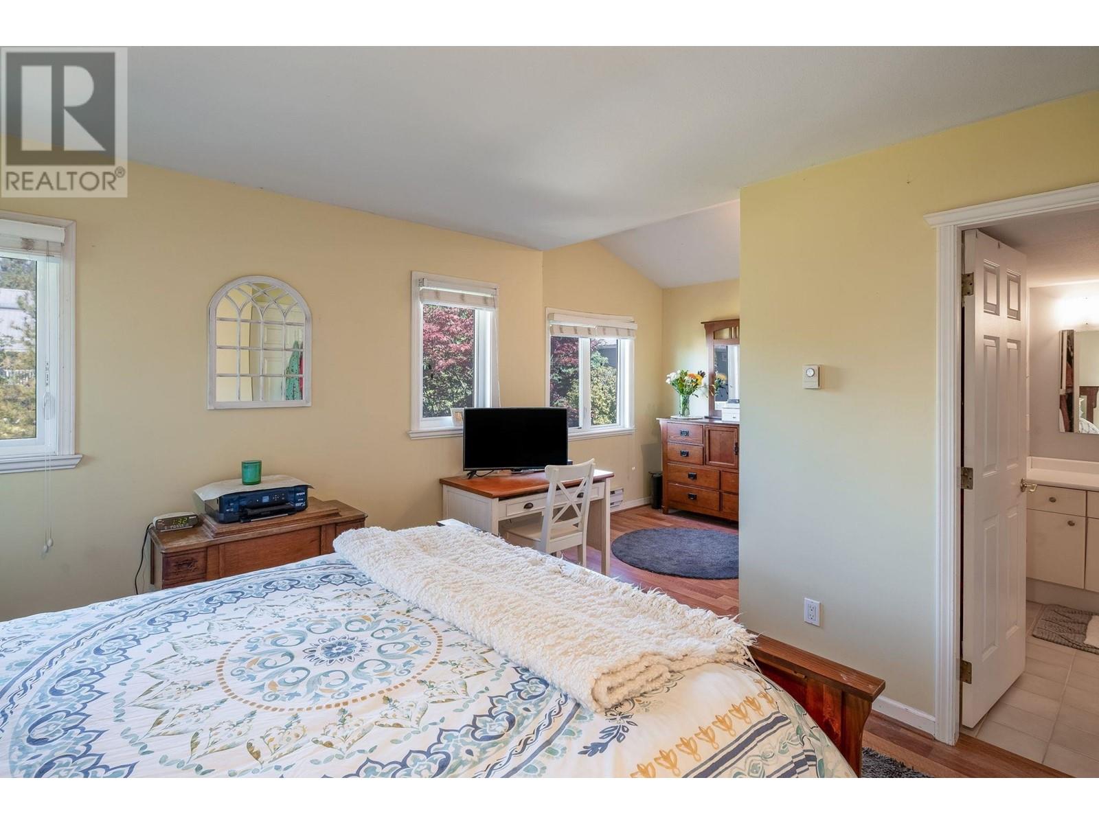 1548 Bowser Avenue, North Vancouver, British Columbia  V7P 2Y3 - Photo 27 - R2826608