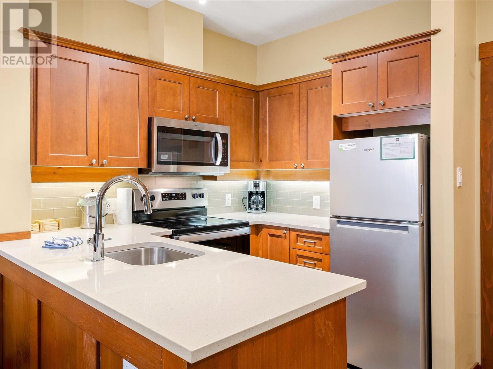 301g3 4653 Blackcomb Way, Whistler, British Columbia  V8E 0Y9 - Photo 10 - R2826617