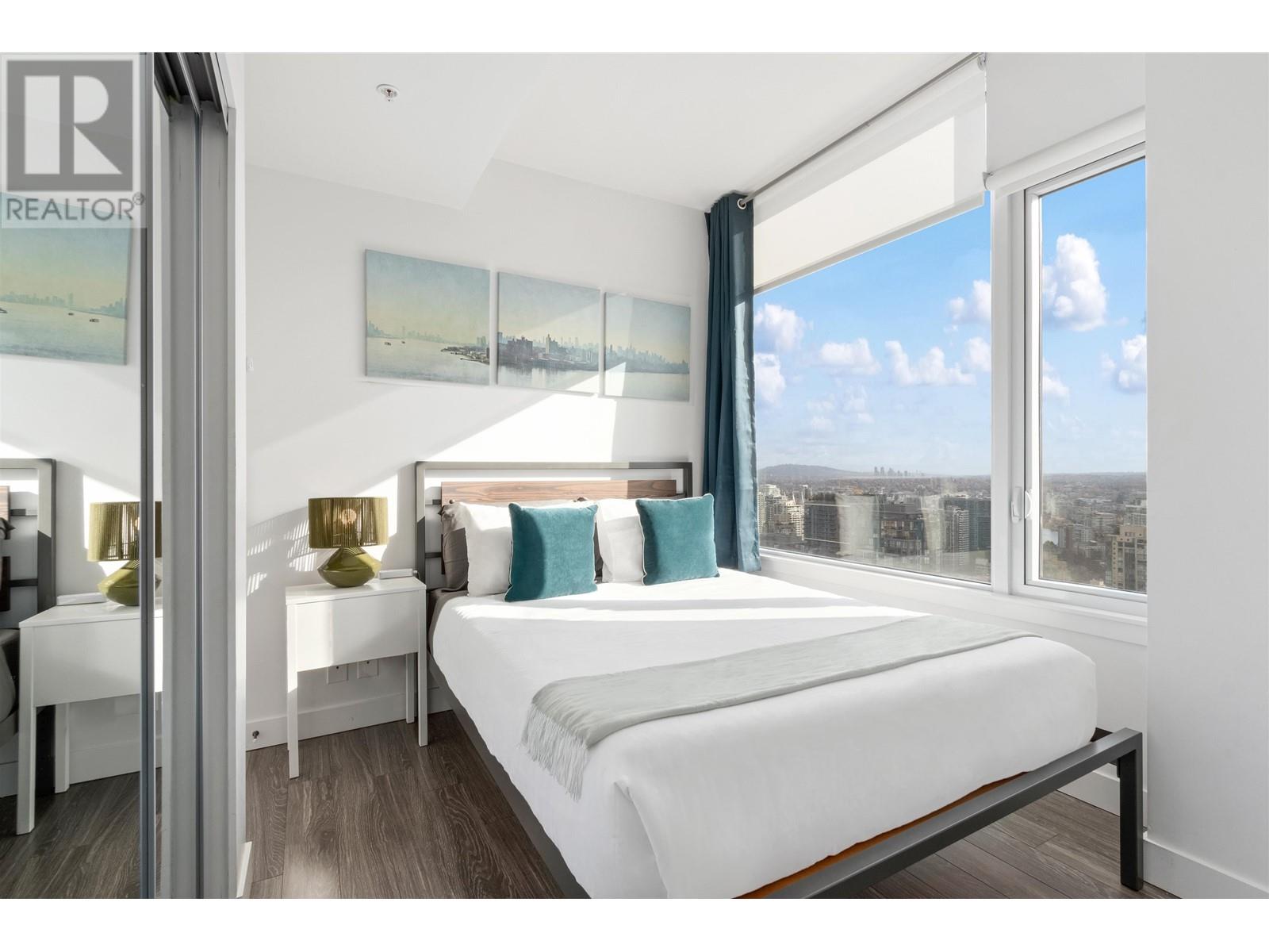 4004 1283 HOWE STREET, vancouver, British Columbia