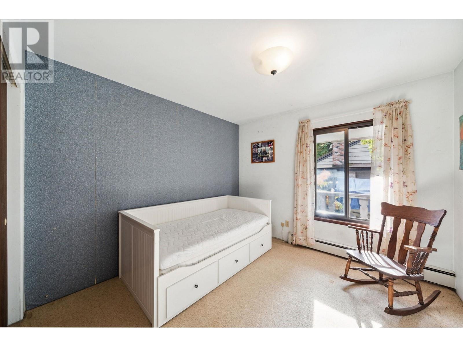 1406 Mcnair Drive, North Vancouver, British Columbia  V7K 1X5 - Photo 15 - R2825093