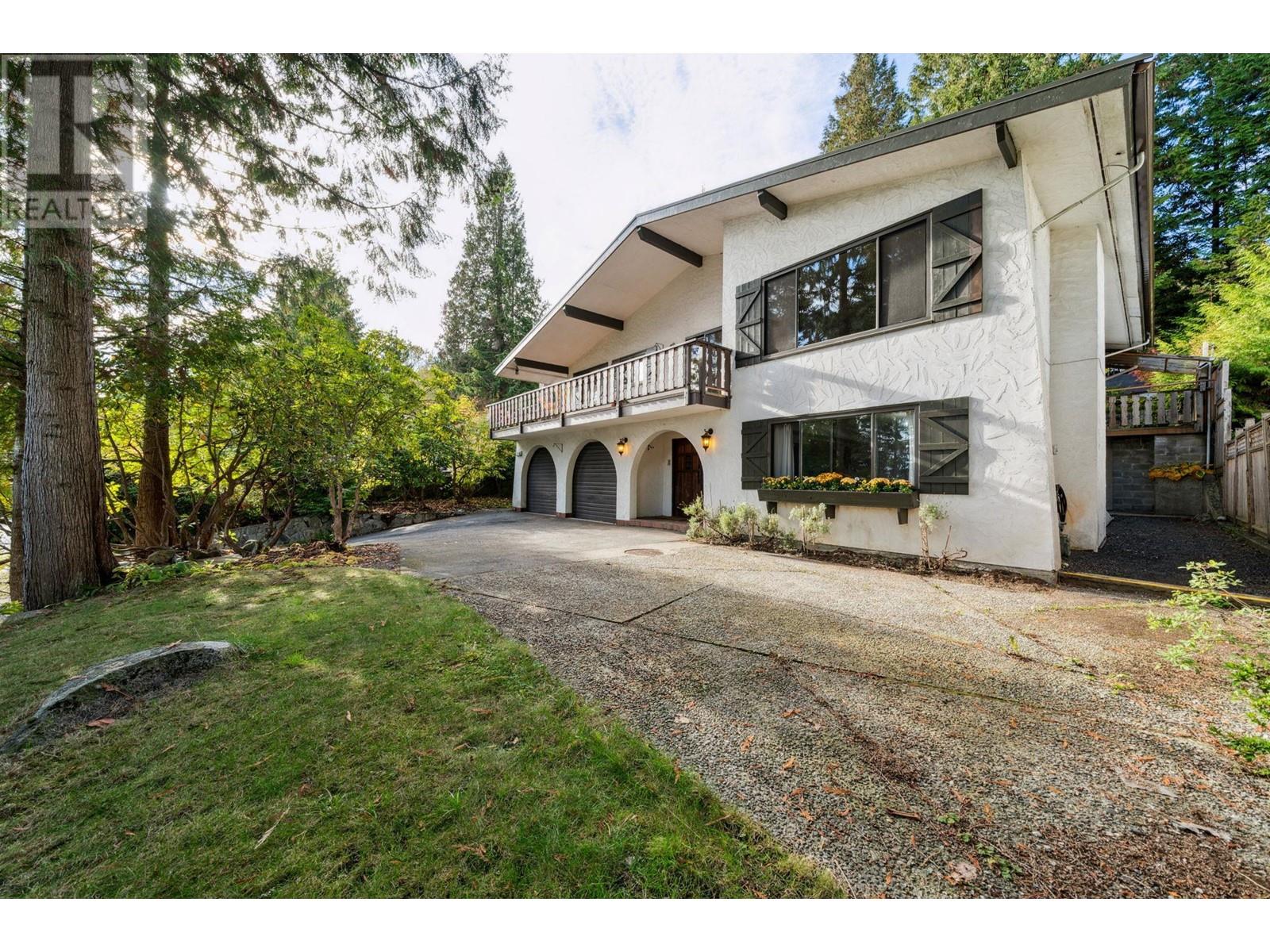 1406 Mcnair Drive, North Vancouver, British Columbia  V7K 1X5 - Photo 2 - R2825093