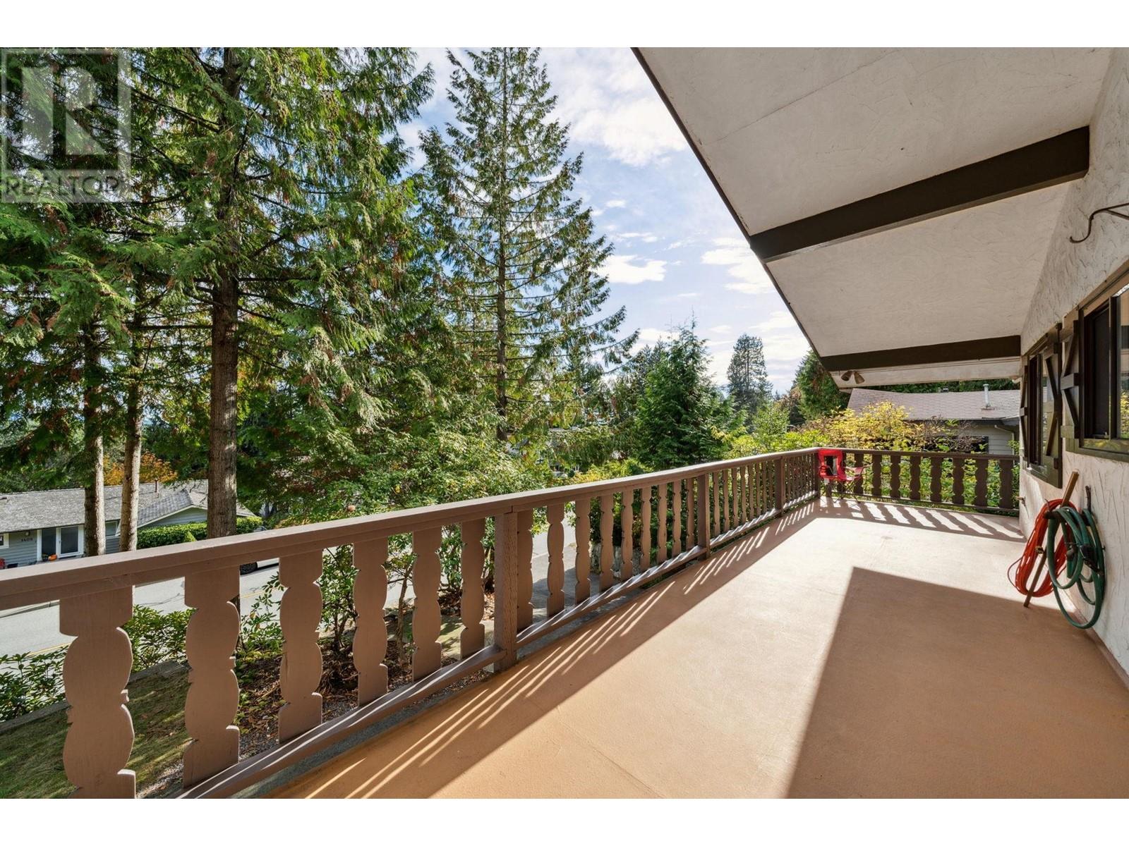 1406 Mcnair Drive, North Vancouver, British Columbia  V7K 1X5 - Photo 22 - R2825093