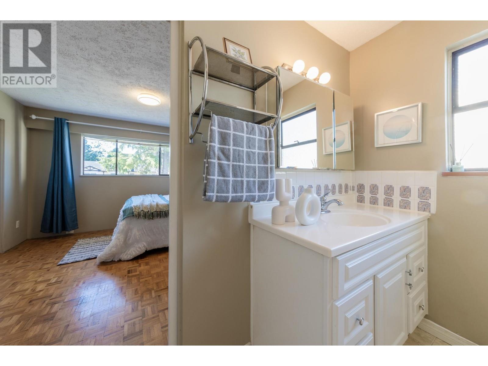 10600 Rosebrook Road, Richmond, British Columbia  V7A 2R7 - Photo 18 - R2822690