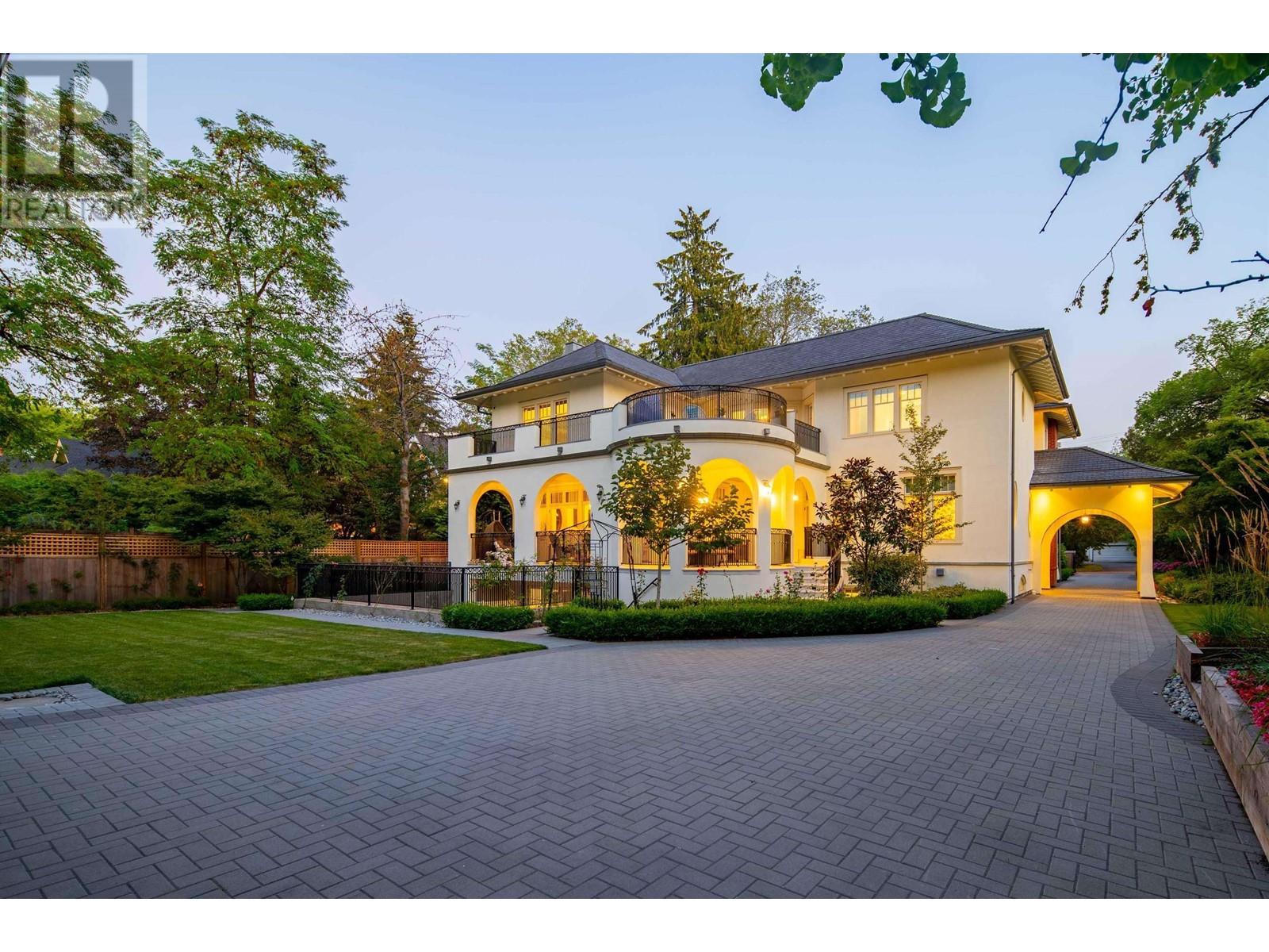 1351 Laurier Avenue, Vancouver, British Columbia  V6H 1Y9 - Photo 2 - R2826597