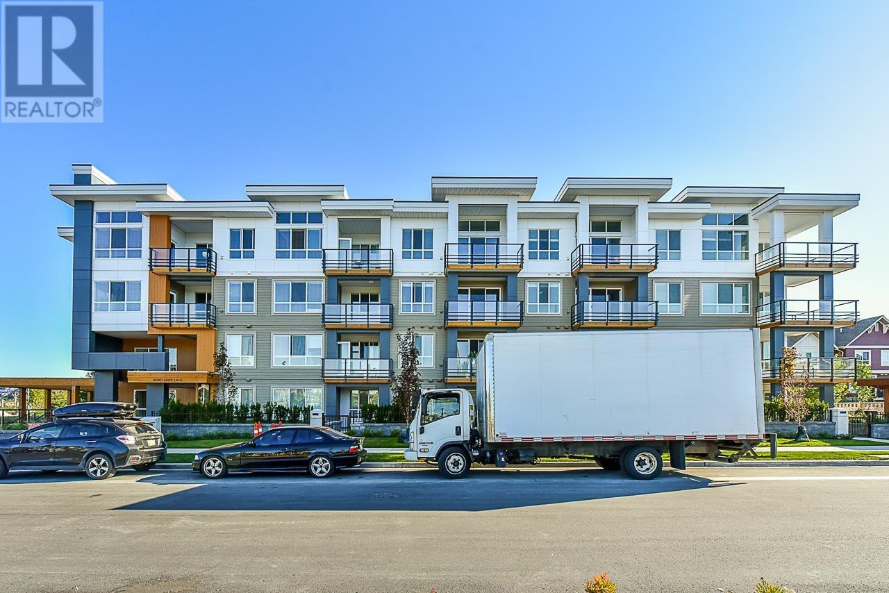 317 4690 Hawk Lane, Tsawwassen, British Columbia  V4M 0C4 - Photo 3 - R2826534